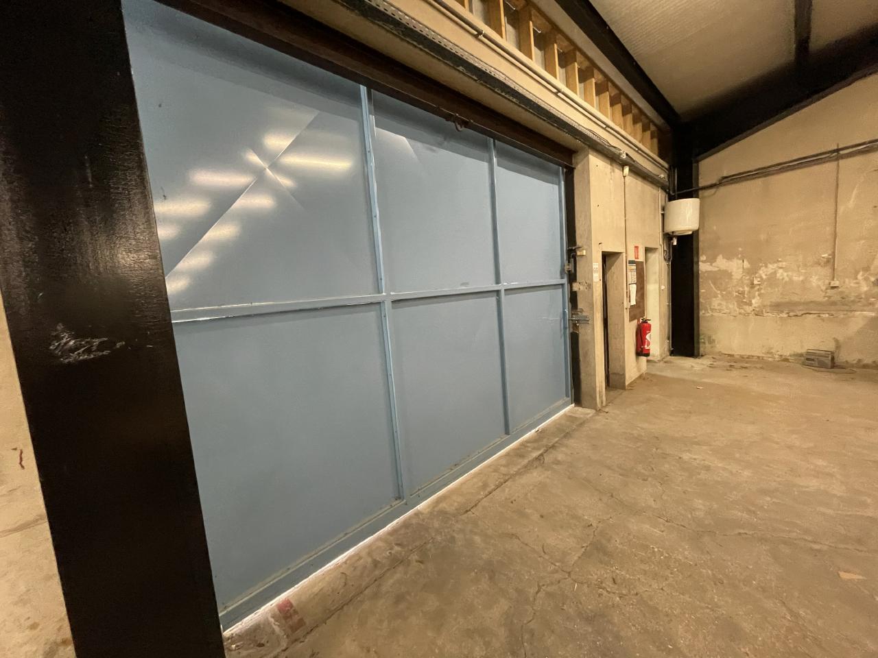 Local d'activité Neuilly-Plaisance 325m² Location local d'activité Neuilly-Plaisance Seine-Saint-Denis OLACT2531537 1